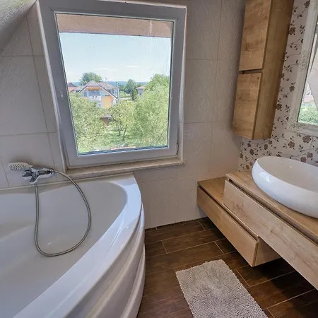 Apartma Mars * Brest