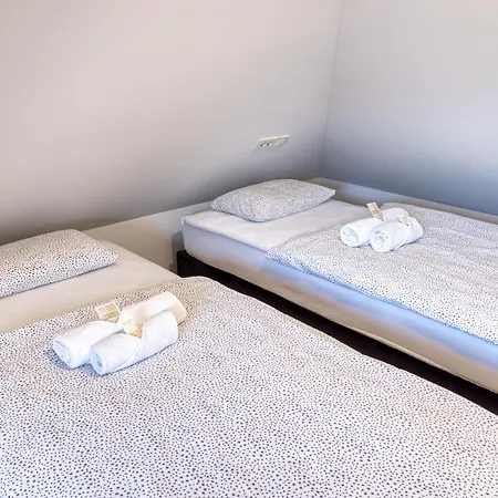 Apartma Mars * Brest